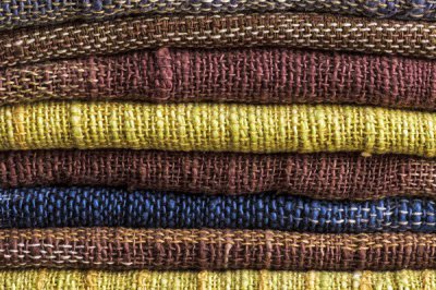 色差仪管控硫化染料轧染的色差